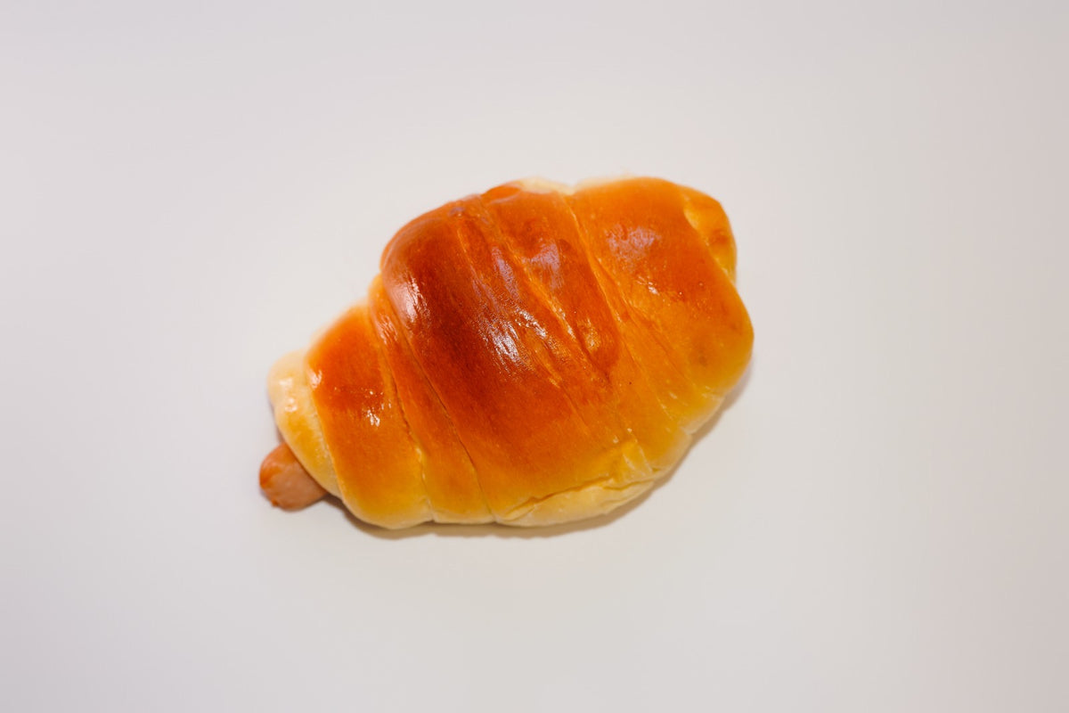Chinatown Bakery Sausage Bun (1 piece)