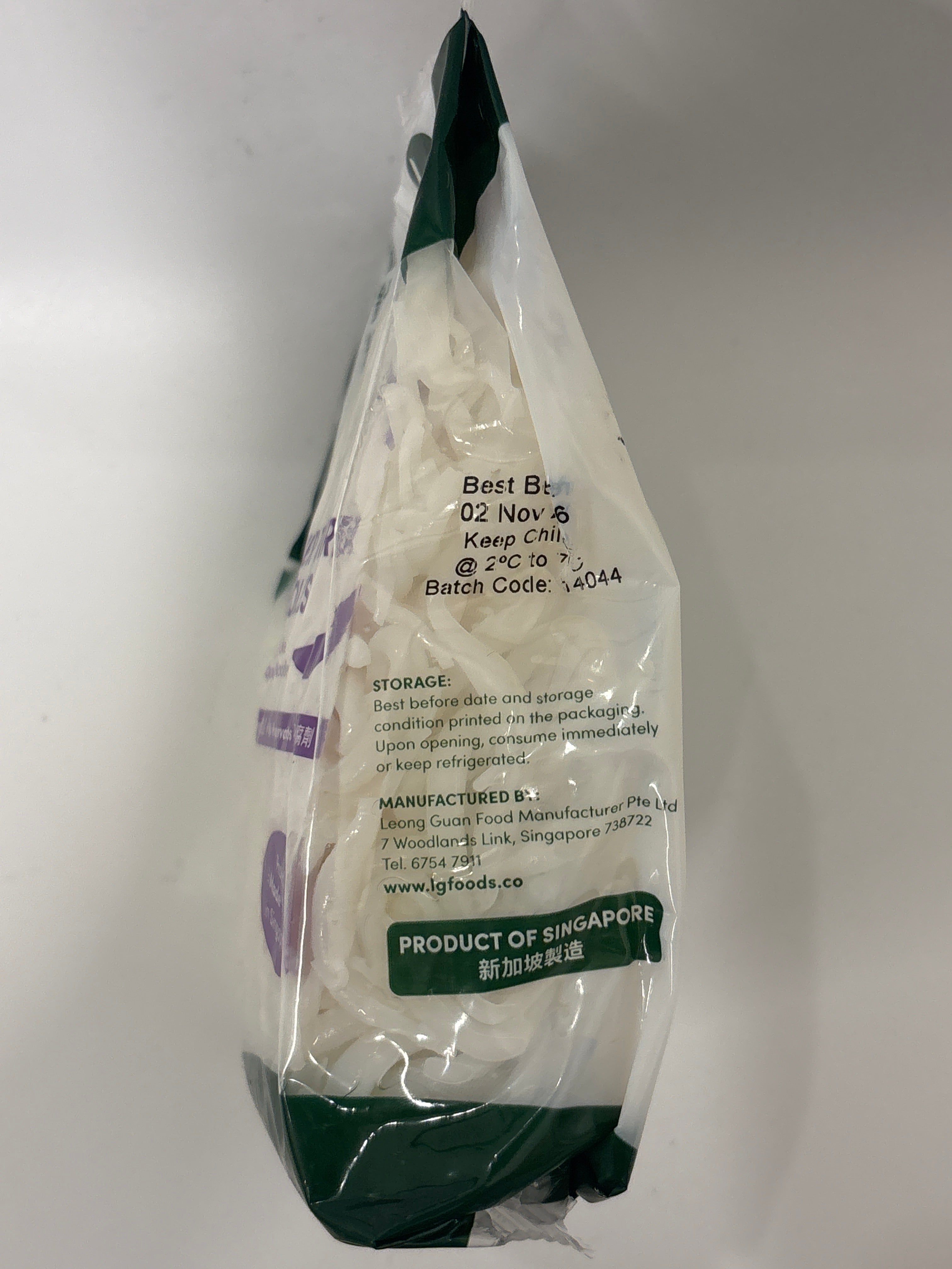 LG brand Mee Tai Bak Rice Noodles 420g (Chilled)
